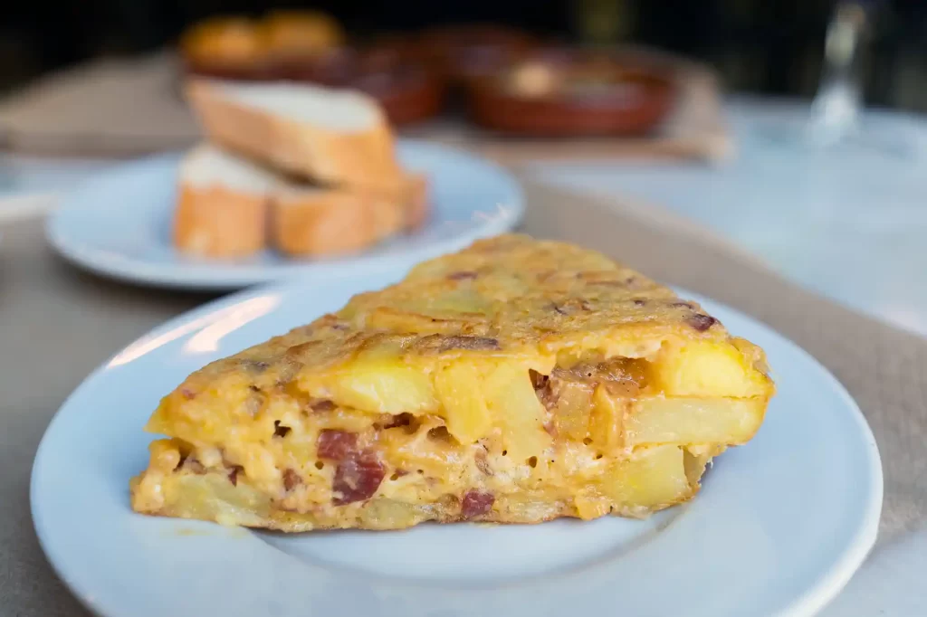 Tortilla de patatas con beicon in Valencia