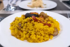 Arroz al horno with blood sausage